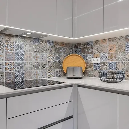 Appartement New By The Metro