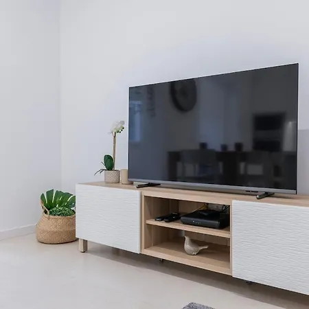 New By The Metro Lisboa