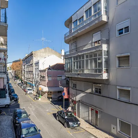Appartamento New By The Metro - 1e Lisbona